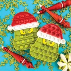 Raymond Geddes Dr. Seuss™ The Grinch Pop ‘n’ Toys